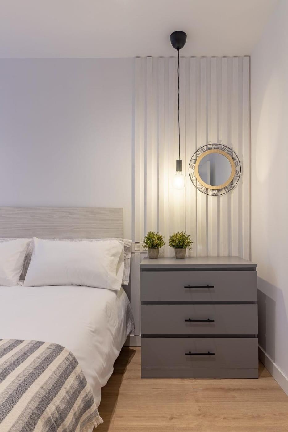 Room4You By Asturias Holidays Oviedo Esterno foto